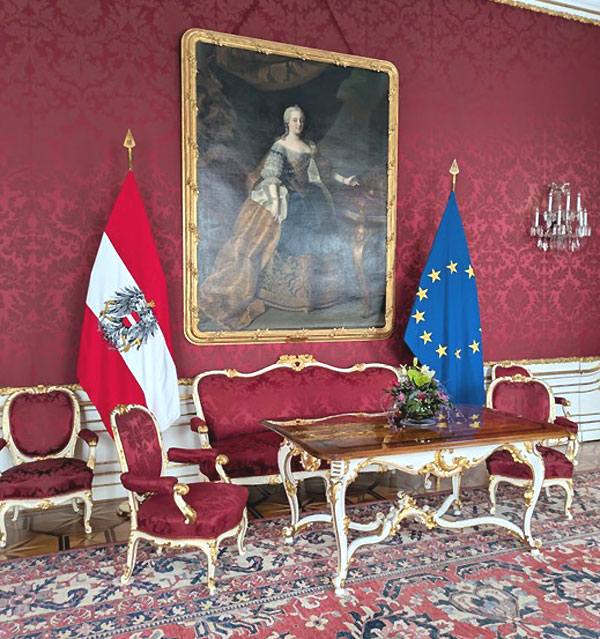 Im Maria-Theresien-Zimmer der Präsidentschaftskanzlei: hier finden die Angelobungen statt.