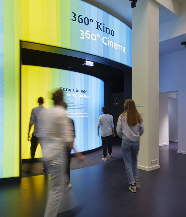 Das 360˚Kino über Europa.